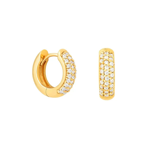 Elegant Gold-Plated 925 Sterling Silver Huggie Hoop Earrings Adorned with Sparkling Diamonds